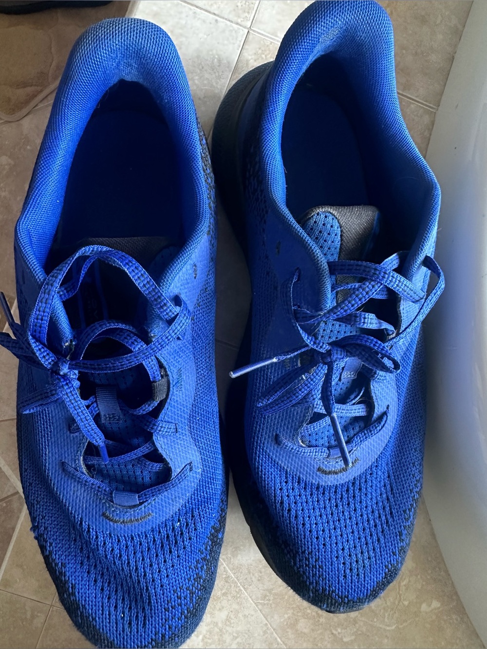 Under Armour Men's Athletic Shoes in Bright Blue and Black, Size 11